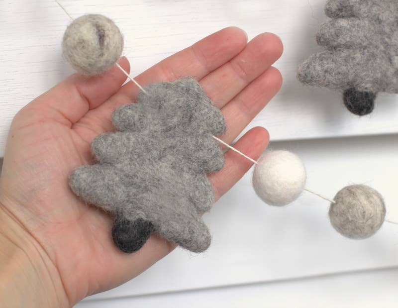 Christmas Tree Felt Ball Garland Home Decor- Gray & White